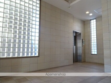 レジディア仙台原ノ町[1DK/33.4m2]のエントランス