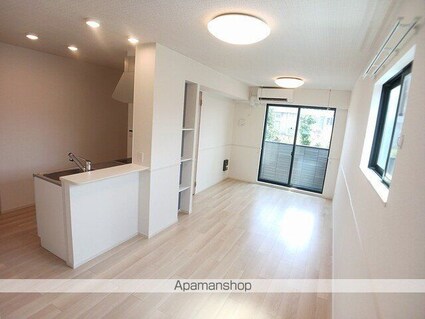 グラン・アルカディアⅢ[1LDK/44.7m2]のリビング・居間