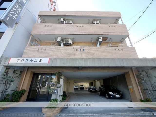 プロプル川名の玄関写真
