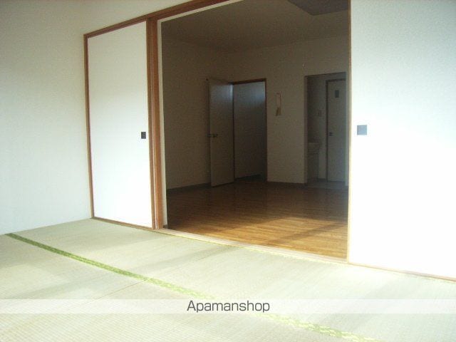 プチパークハイツの内装写真