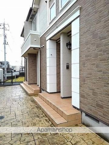ラフレシール・Kの玄関写真