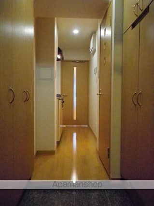 ルーブル日本橋[1K/20.87m2]の玄関