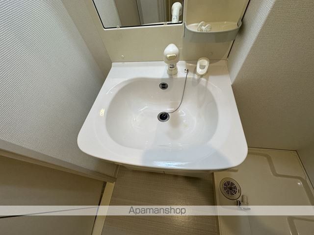 ウインズコート西中島の内装写真