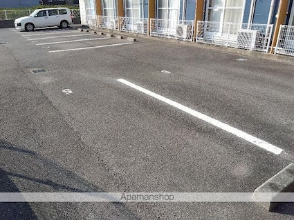 レオパレスエスペランサ２００２[1K/23.18m2]の駐車場