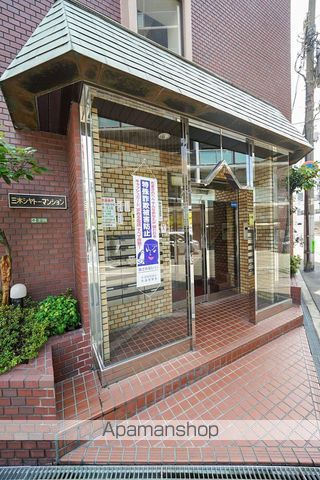 三木シャトーマンションの玄関写真