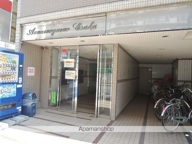 アヴァンセクール江坂の外観写真