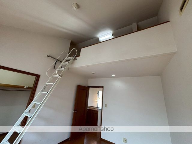 厚木市 2階建 築26年の内装写真