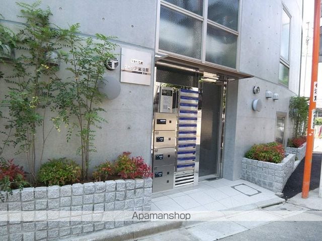 ヴェリテ東松原の玄関写真