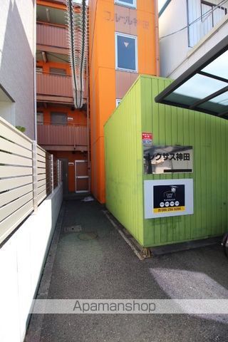 レクサス神田の玄関写真