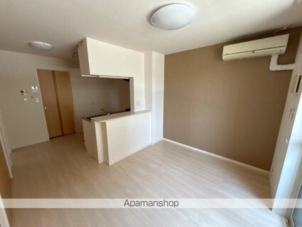 アラ・モードⅡ[1LDK/38.1m2]のリビング・居間2