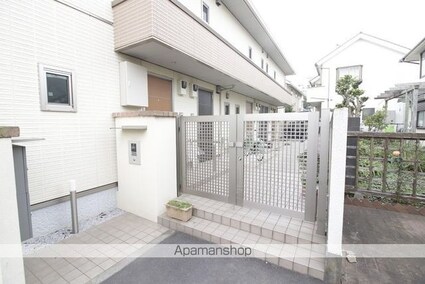 東京都小金井市貫井南町３丁目[1LDK/44m2]のエントランス