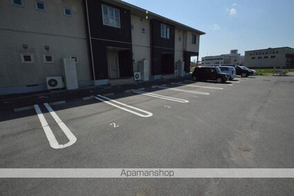 広島県東広島市西条土与丸４丁目[1LDK/44.42m2]の駐車場