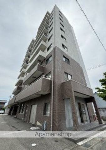 アクシルコート星井町の外観写真