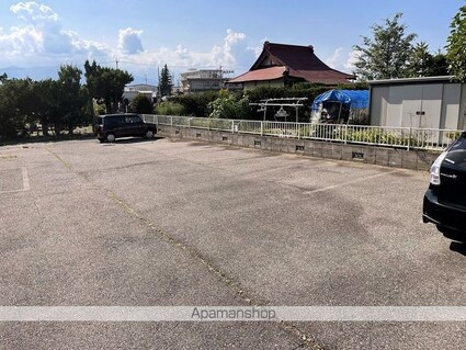 長野県松本市出川町[1K/26.91m2]の駐車場