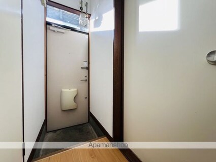 マンションシーリッチ（マンションシーリッチ）[3LDK/58.67m2]の玄関