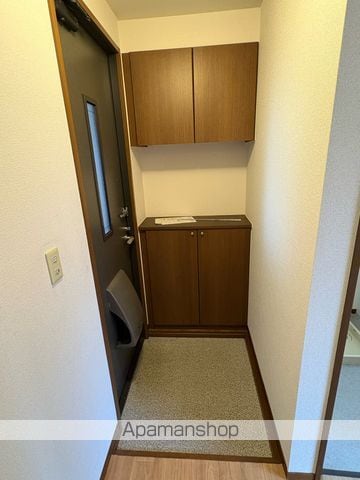 ファミ-ル取石の内装写真