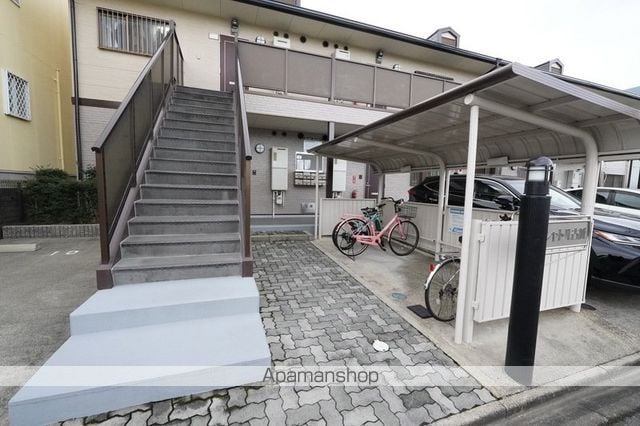 シャトル古城の玄関写真
