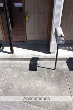 グリーン・リーフ軽井沢[2DK/46.06m2]のエントランス3