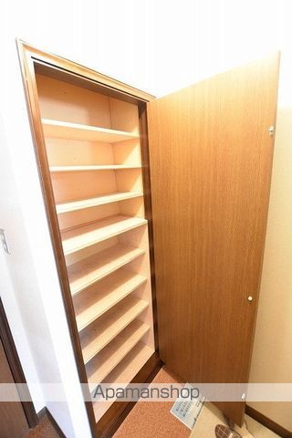 コンフォートウエストの内装写真
