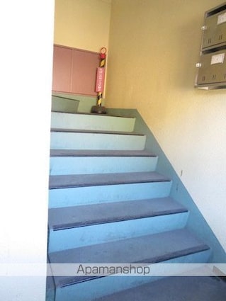 コーポラス麗山[2K/40m2]のエントランス