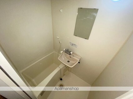 クレイノ根岸　セレッソ[1R/20.03m2]のバス