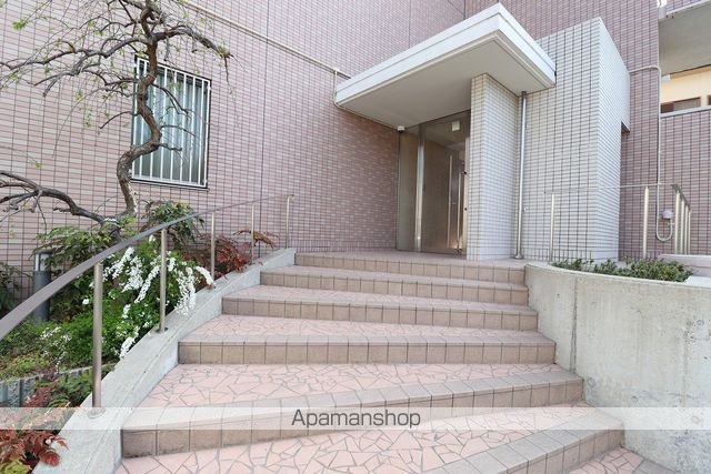COZY COURTの玄関写真