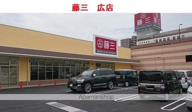 ヴィラ・クラッセ広の周辺写真