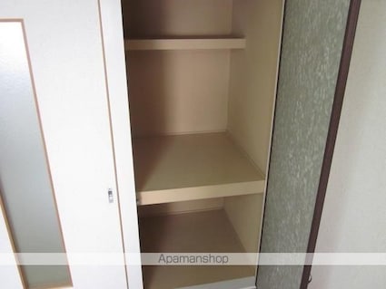 亀田ビル[2DK/38.88m2]の収納