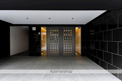 レジディア三軒茶屋Ⅱ[2LDK/57.78m2]のエントランス