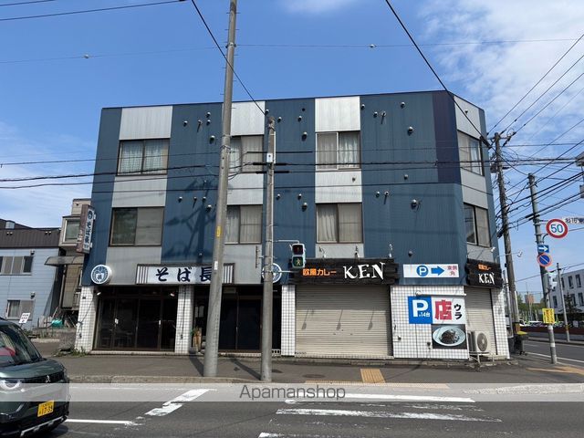 イースタンビルの外観写真