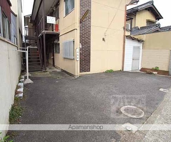 岡町荘の外観写真