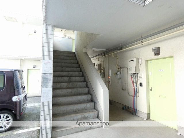 六丁目ハイツの外観写真