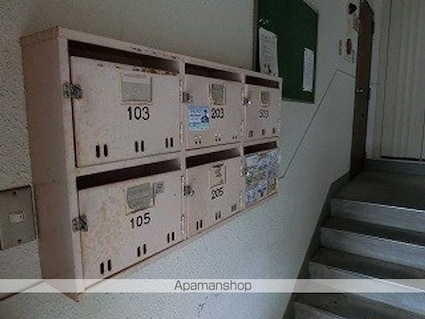 岩手県盛岡市みたけ６丁目[3DK/64.7m2]の共用部1