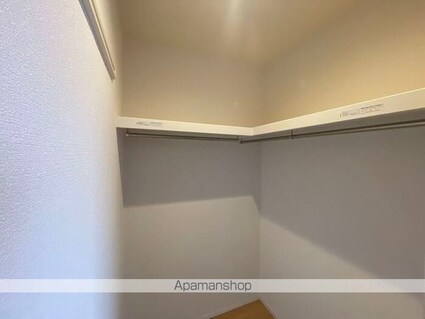 和歌山県岩出市中迫[2LDK/55.9m2]の収納