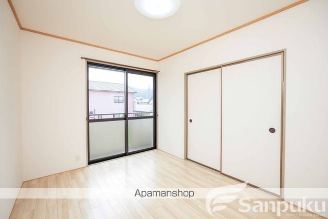 ハイカムール正円寺の内装写真