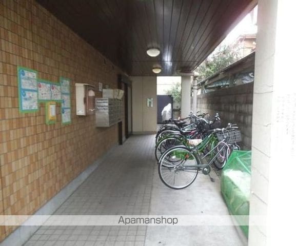 パークハイツ桃井の玄関写真
