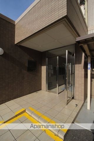 ル・サンク西市の玄関写真