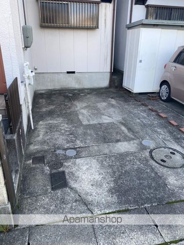 朝宮町二丁目貸家の外観写真
