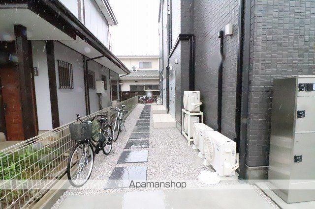 73NAKAGAMIの玄関写真