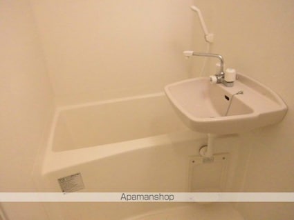 レオパレス坂西[1K/28.15m2]のバス