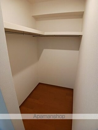 パークサイド大泉[2LDK/57.19m2]の収納