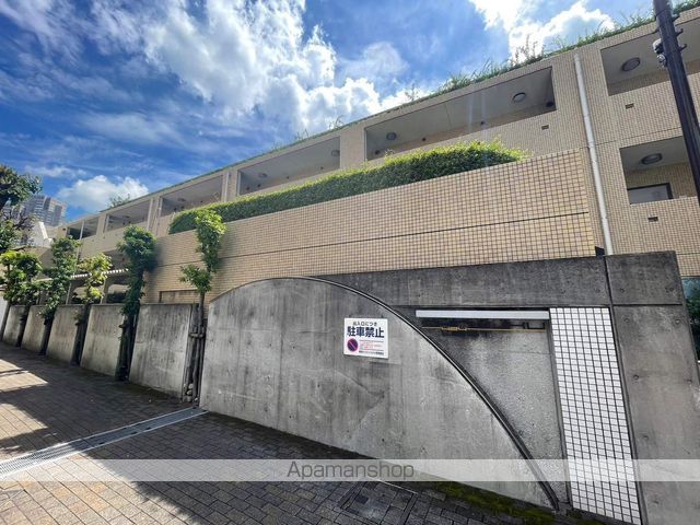 レジディア西新宿IIの外観写真