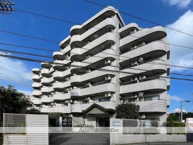 リズ生田の外観写真