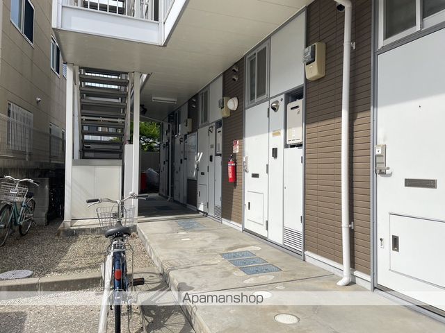 レオパレスWAKAKUSAの玄関写真