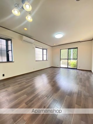 リブレス木下東戸建[3LDK/122.39m2]のリビング・居間