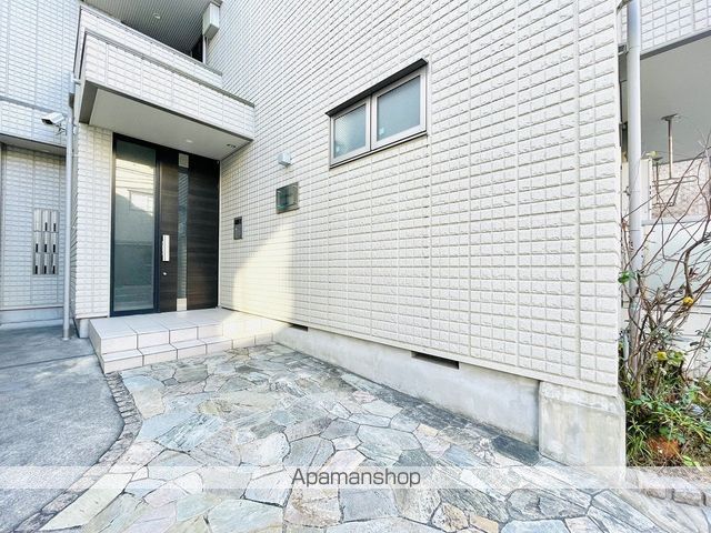 パークパレスの玄関写真