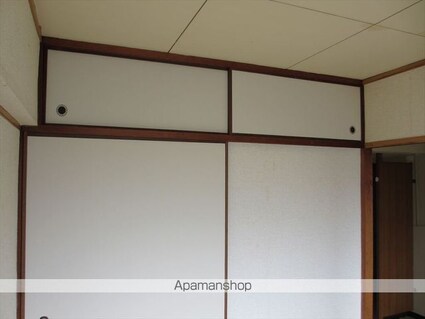 和歌山県和歌山市榎原[3K/34.54m2]の収納