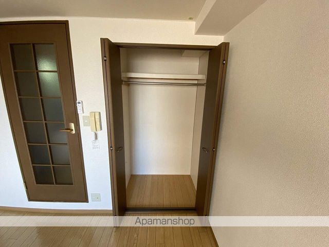 バインオークNICの内装写真