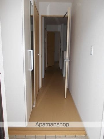 アンソレイエ IIの内装写真