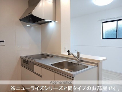 Ｋ，ａｕｔｕｍｎ　ｌｅａｖｅｓ[2LDK/59.55m2]のキッチン